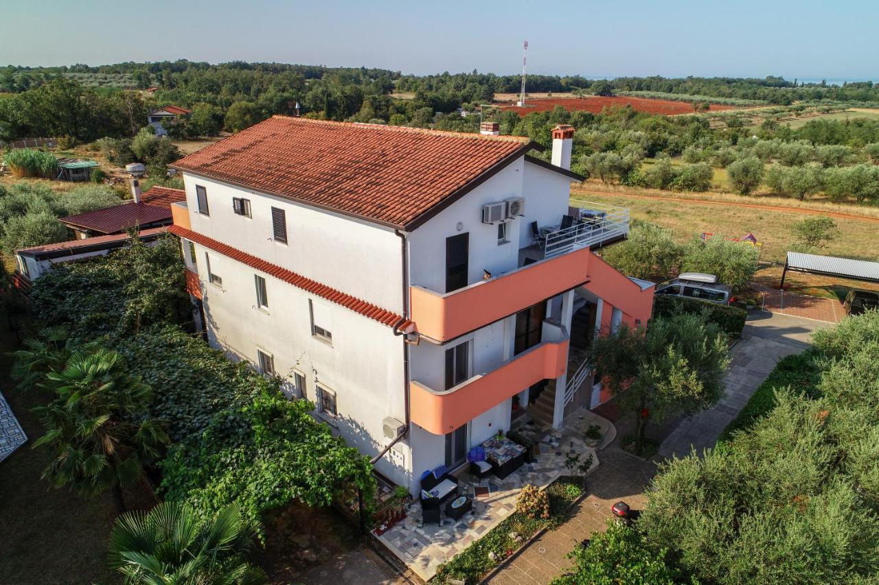 Apartments & Rooms Villa Adamovic Умаг Екстер'єр фото
